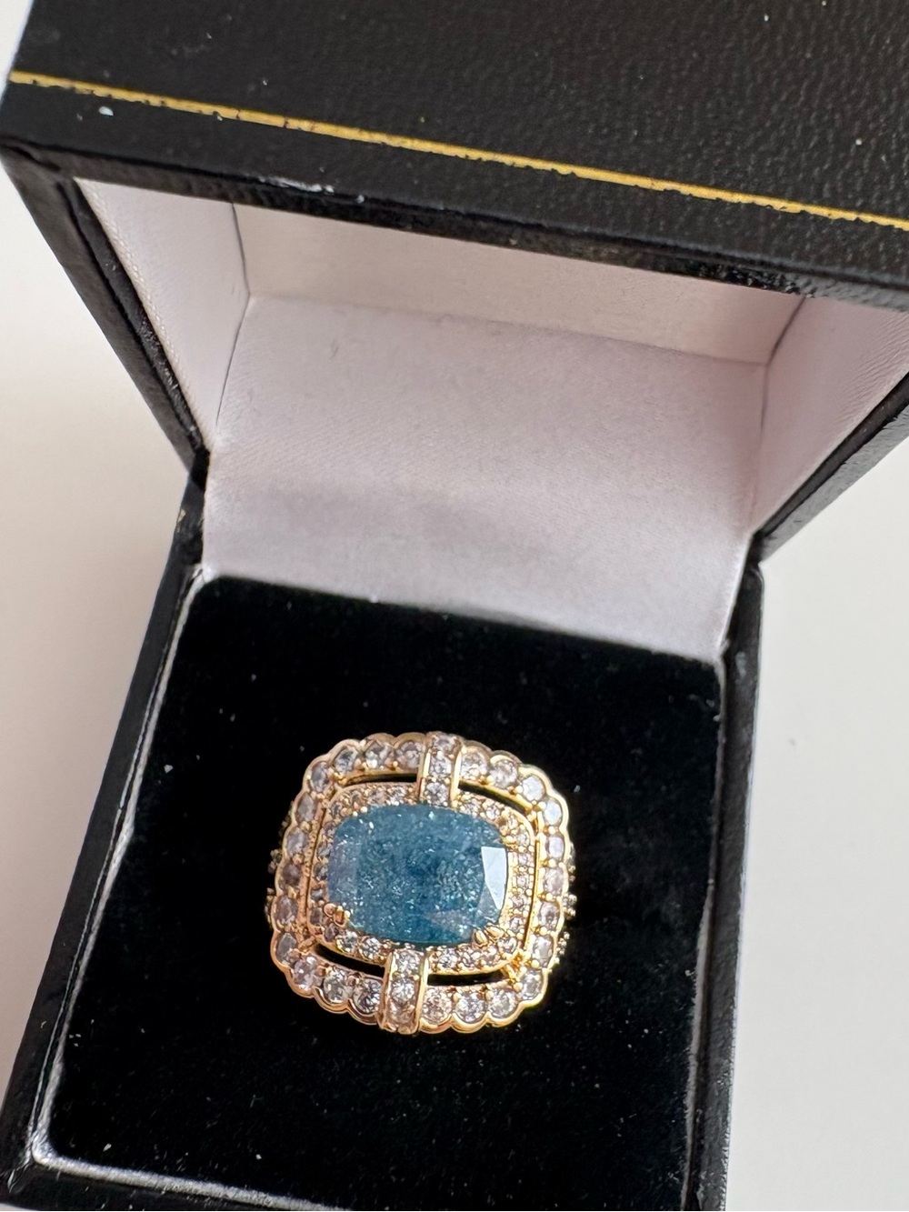 Bomb Party Fierce Reverie Ring RG27359 London Blue Sapphire Ice Crystal Gold